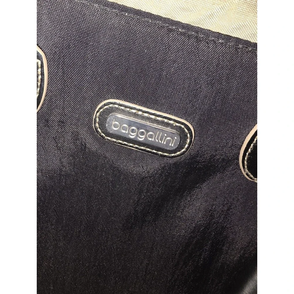 BAGGALLINI Soho-style Duffel Weekender Tote Bag Black Luggage EUC